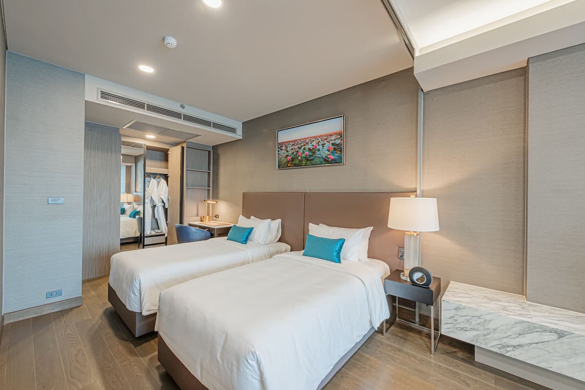 Superior Twin Room