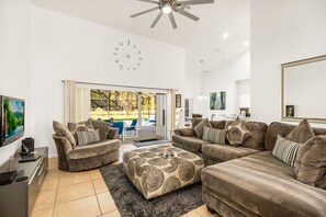 TV, tavolo da calcetto