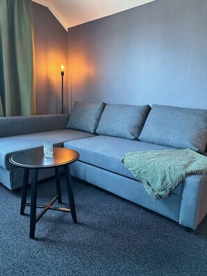 普通雙人房 | 獨特設計、書桌、手提電腦工作空間、遮光窗簾/窗簾