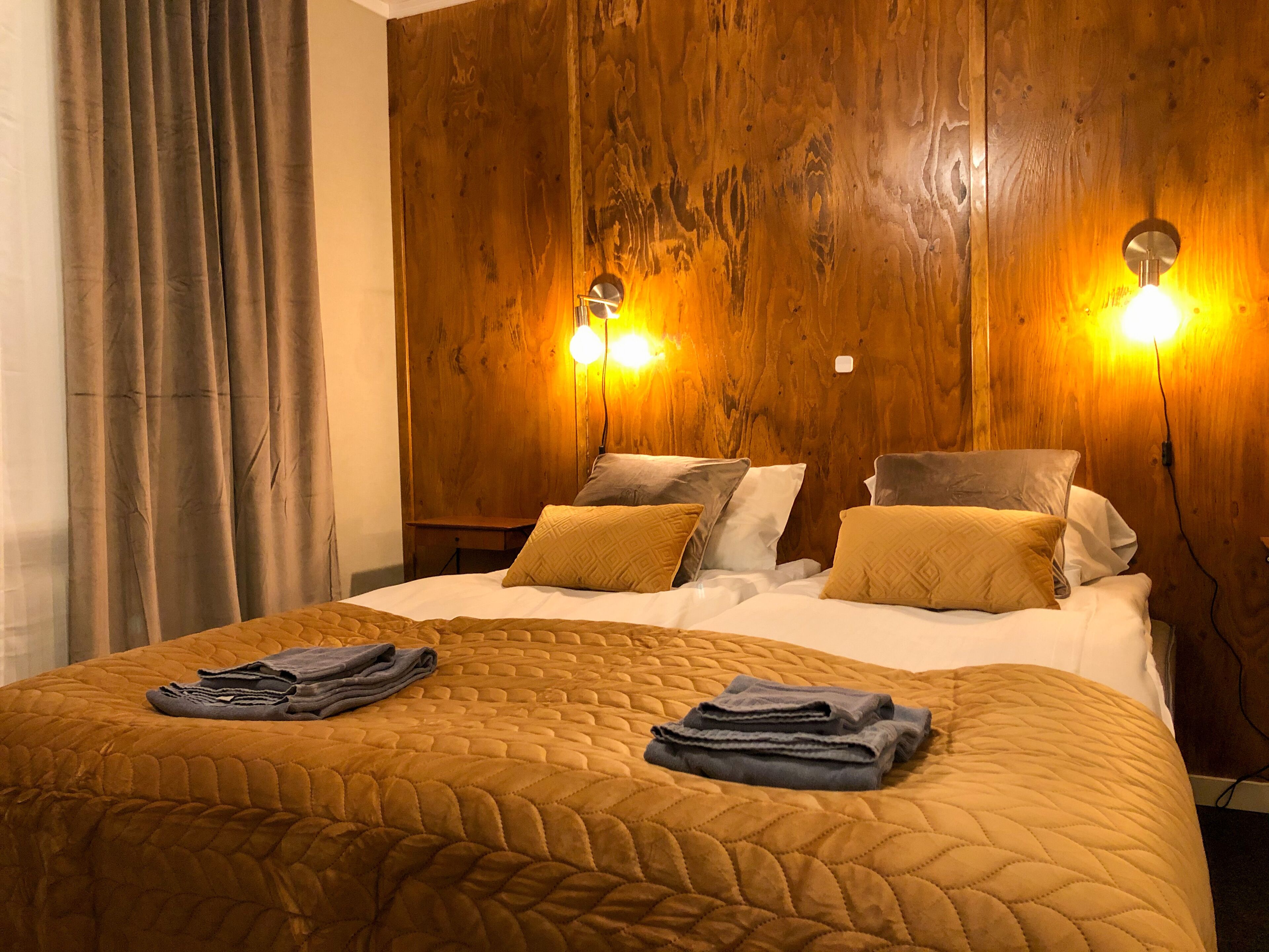 standard double room | 1 bedroom, individually decorated, desk, laptop workspace