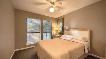 3 chambres, fer et planche à repasser, Wi-Fi gratuit, draps fournis
