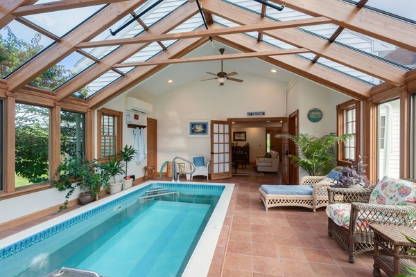 Innenpool, beheizter Pool