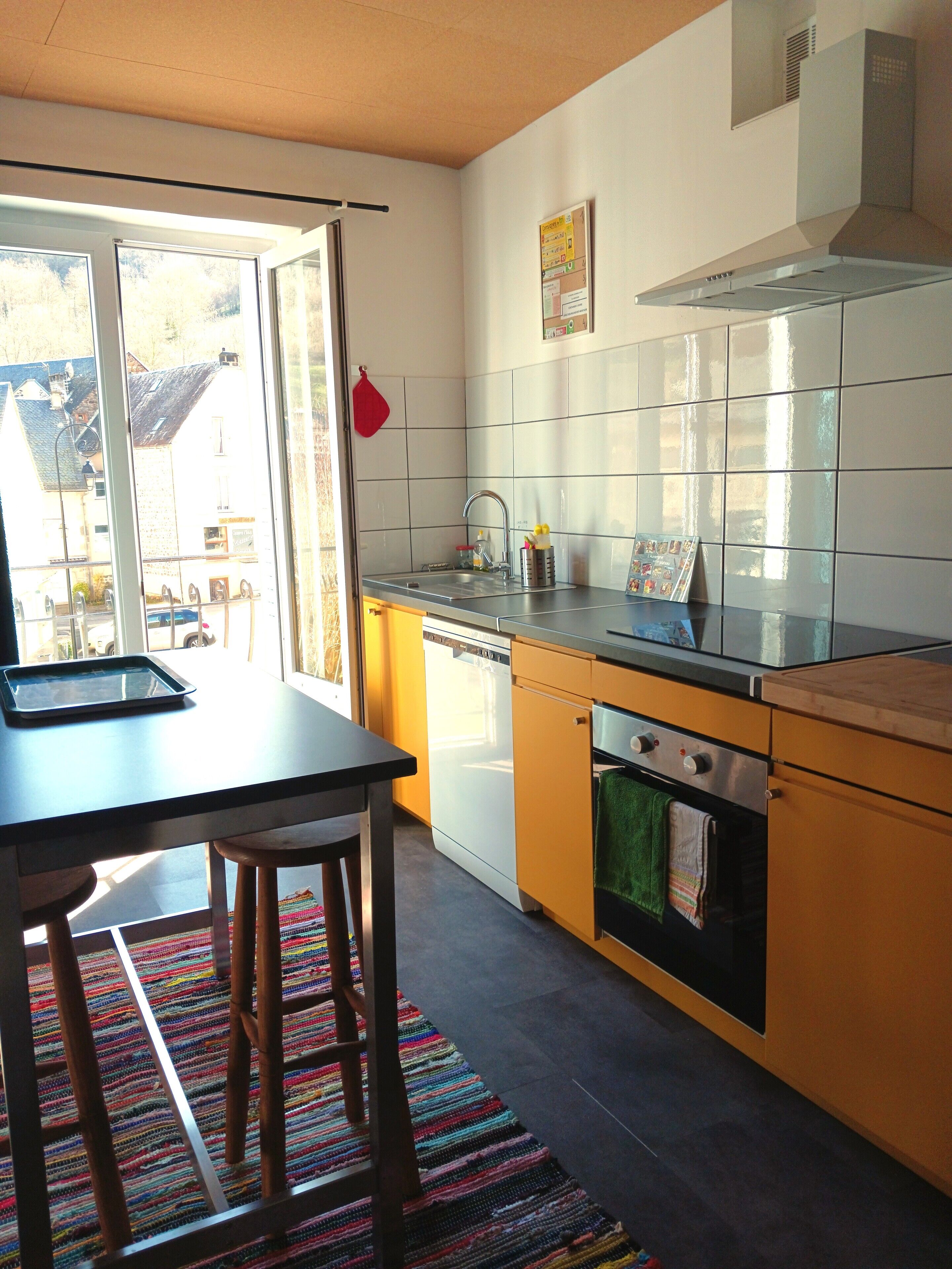 Large apartment with terrace and private access