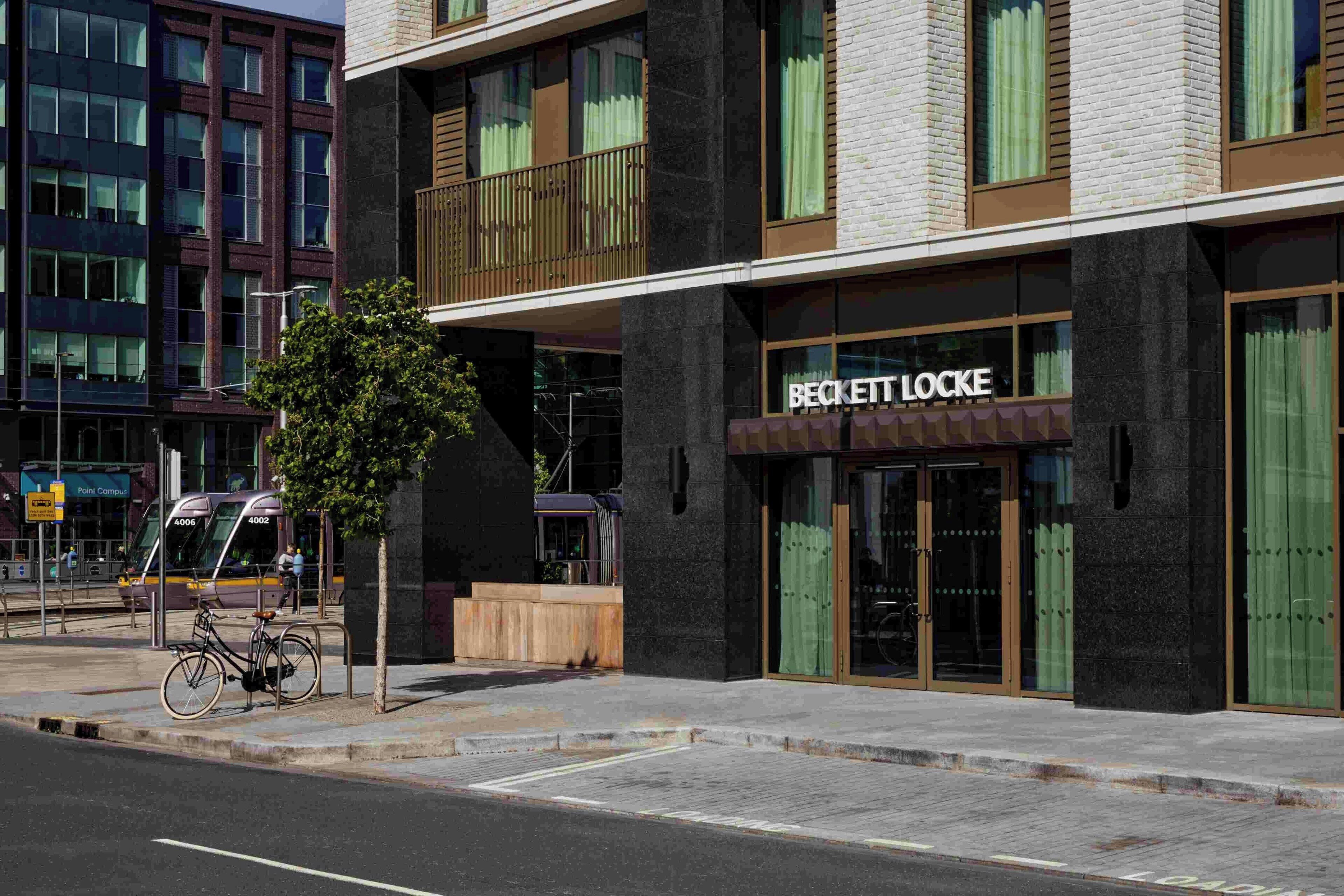 숙박 시설 입구