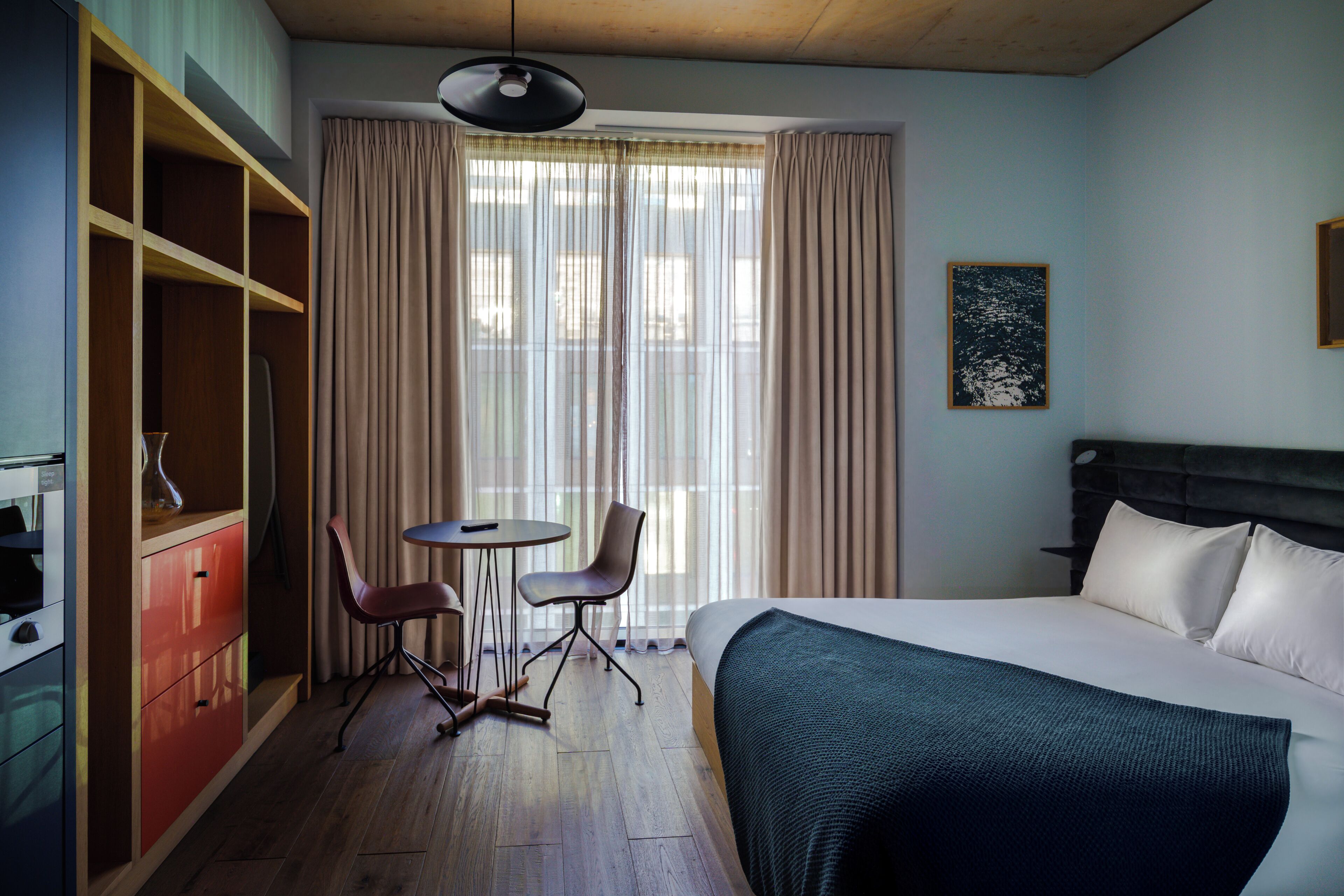 City Studio | In-room safe, desk, laptop workspace, blackout drapes