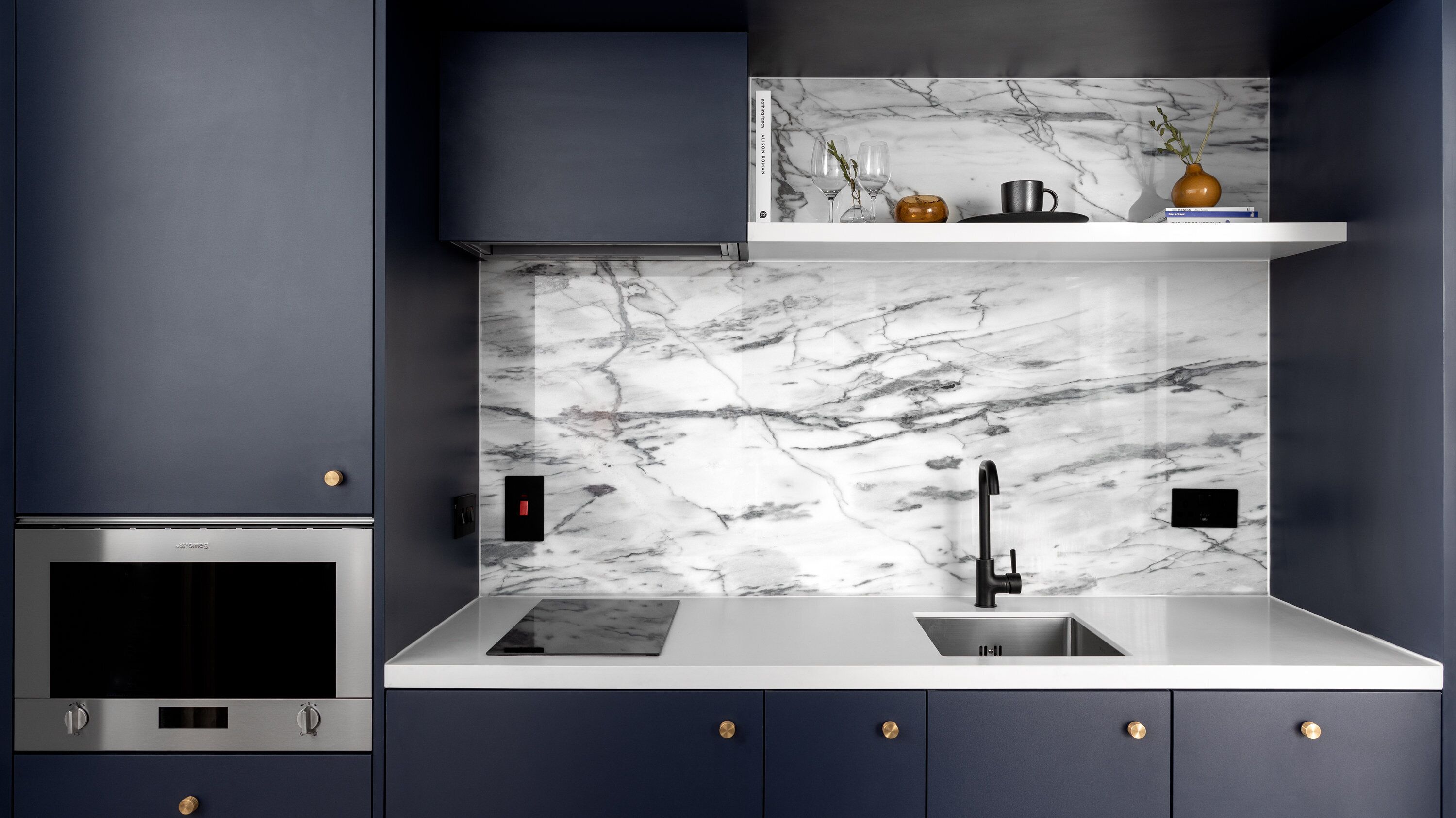 Foto - Beckett Locke