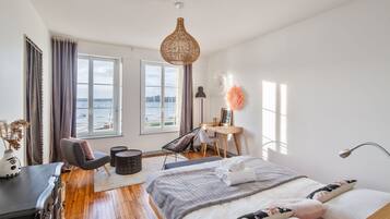 2 chambres, fer et planche Ă repasser, Wi-Fi gratuit, draps fournis