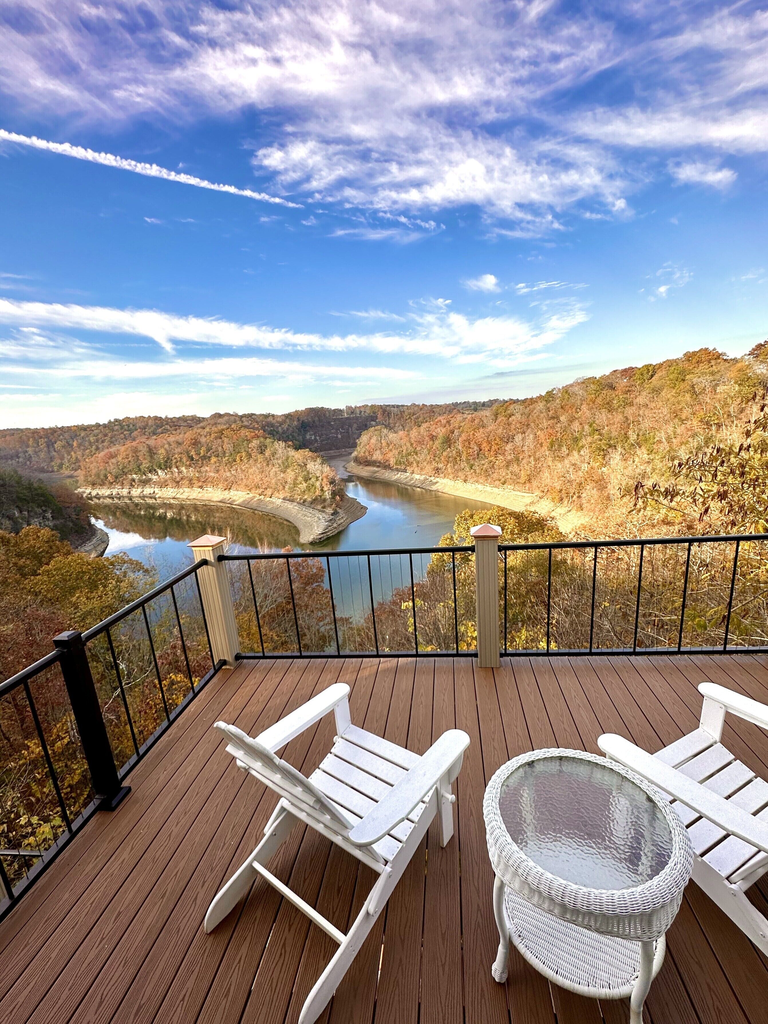 Lake view of Lake☀️Cumberland from the deck off the master suite.