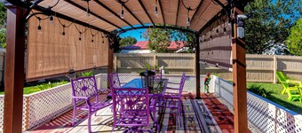 Palm Harbor Pool Home! 4bd/2ba - POOL home - SLEEPS 10!