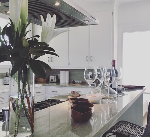 Luxury Stay on Flower Farm by Wineries Near Charlottesville-Pet-Friendly