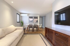 Smart TV, foosball, table tennis