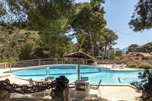 Pool - Gran Voramar Cala, 200 m2 pool and 6 bedrooms in Cala Sant  Vicenç (Cala Sant Vicenç)