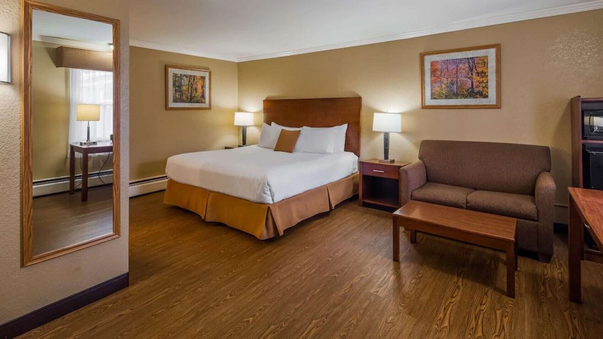 Best Western Bennington - Deluxe King Bed #4