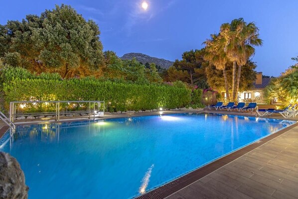 Pool - Villa Formosa, One of the most loved properties. Impressive garden (Cala Sant Vicenç)