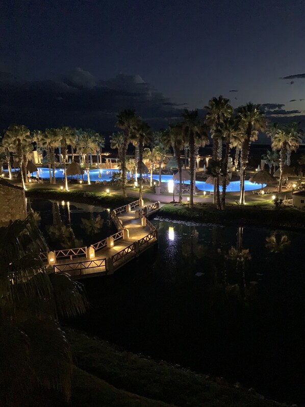 Indoor pool, outdoor pool