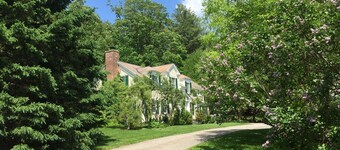Carriage House Apartment In The Heart Of Manchester, VT—Walk To All!!
