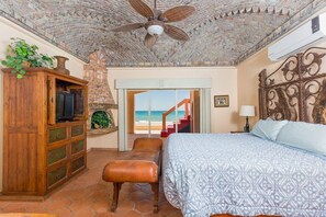 6 bedrooms, free WiFi, bed sheets