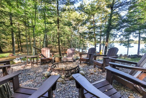 Secluded YEAR ROUND home on Little St. Germain Lake!