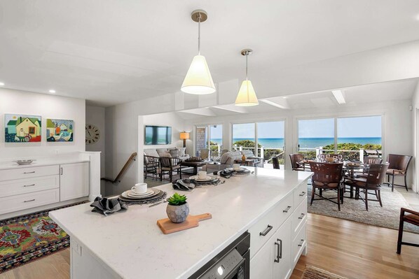 Interior - Complete Reno, Private Beach, Panoramic Water View! (Eastham)