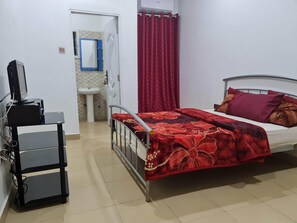 5 chambres, bureau, Wi-Fi gratuit, draps fournis