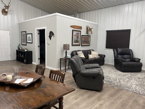 Crane and Nature Lovers Dream - Perfect for Crane Viewing! 