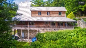 Exterior - Secluded Mountain Top Cabin! NEW Starlink Internet! (Butler)
