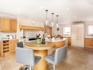 Dishwasher, high chair - 3 bedroom accommodation in Dunbeath, near Wick (Dunbeath, near Wick)