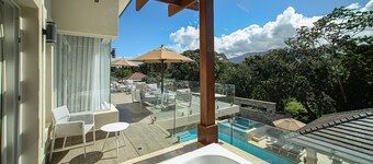 Owner-Rented Contemporary All-Inclusive Tropical Villa