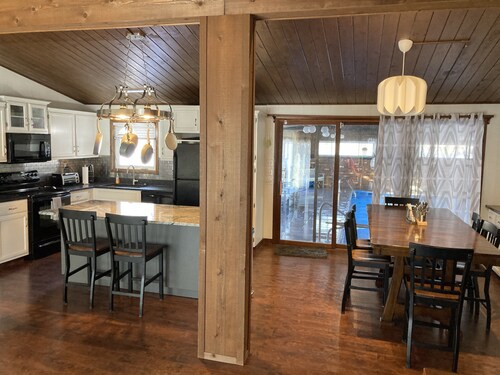 Year Round Playground with INDOOR Pool and Hot Tub