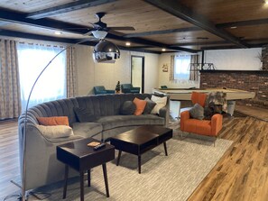 Smart TV, fireplace, video games, DVD player