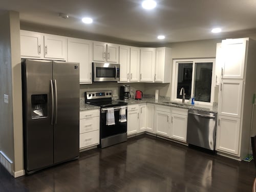 MileHi Vacation Home (near DIA, pet friendly, has a baby crib)