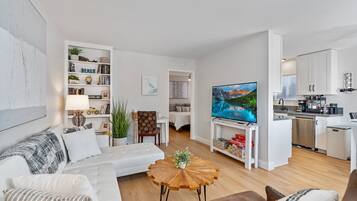 Smart TV, books