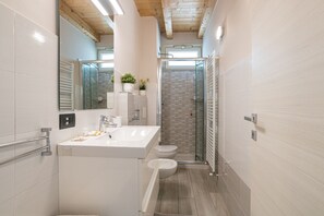 Dusche, Bidet