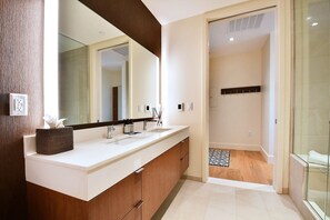 Condo, 1 Bedroom | Bathroom | Shampoo