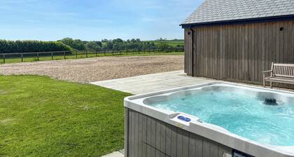 9 bedroom accommodation in Bishopswood, near Honiton