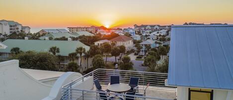 تناول الطعام بالخارج