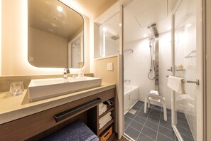 Free toiletries, hair dryer, slippers, electronic bidet - Hotel Forza Nagoya Sakae (Nagoya)