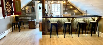 - Placid Peak Lodge - Great Central location in the village