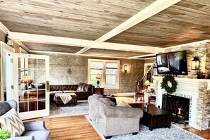 Smart TV, fireplace, video games, DVD player