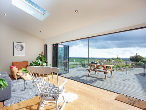 3 bedroom accommodation in Blunts, near Saltash