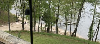 Waterfront on Ky lake ☀️ kayaks🕶️