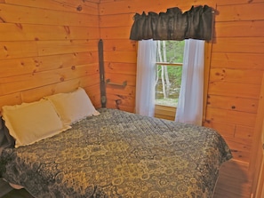 2 bedrooms, desk, free WiFi, bed sheets