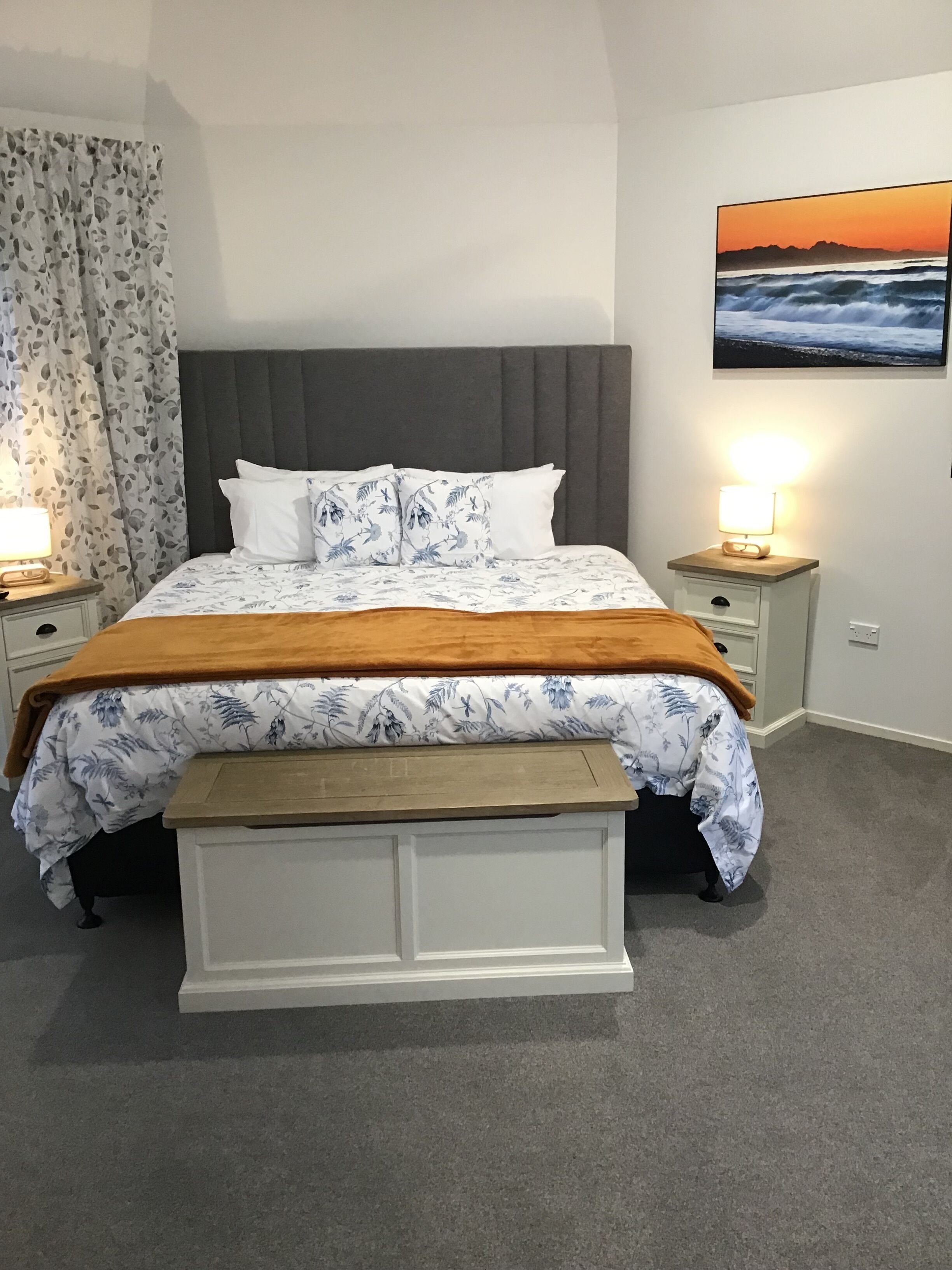 豪華套房 (Moreaki Queen) | 埃及棉床單、高級寢具、舒適加層、客房內保險箱