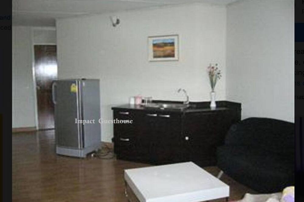 Room in Apartment - T8 Guest House Don Mueang Challenger