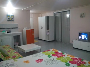 Room, 1 Bedroom, City View | 1 bedroom - Room-t8 Guest House Don Mueang Challenge (Pak Kret)