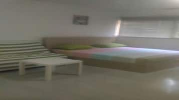 Room, 1 Bedroom, City View | 1 bedroom