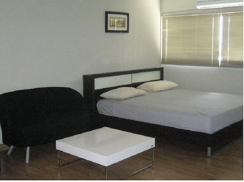 Room-impact Challenger Muang Thong Thani