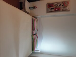 Quarto, 1 quarto | Diversos