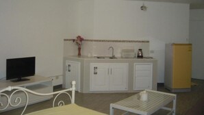 Unclassified image, 5 of 16, button - Room-chan Kim Don Mueang Guest House Tri (Pak Kret)