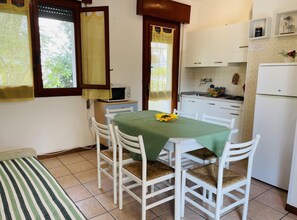 Villa, 3 camere da letto, patio, vista giardino | Sala da pranzo